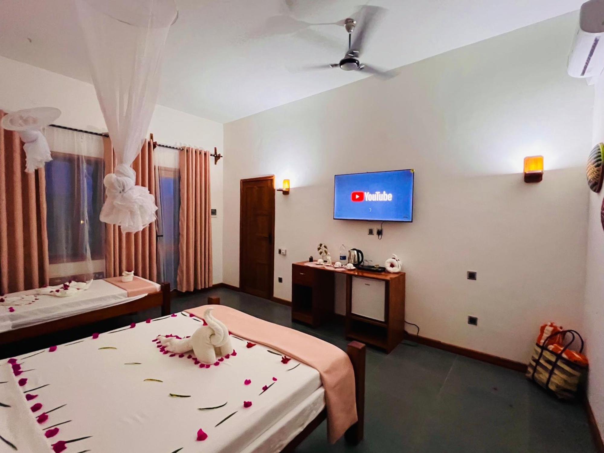 Tropical Nungwi Hotel Екстериор снимка