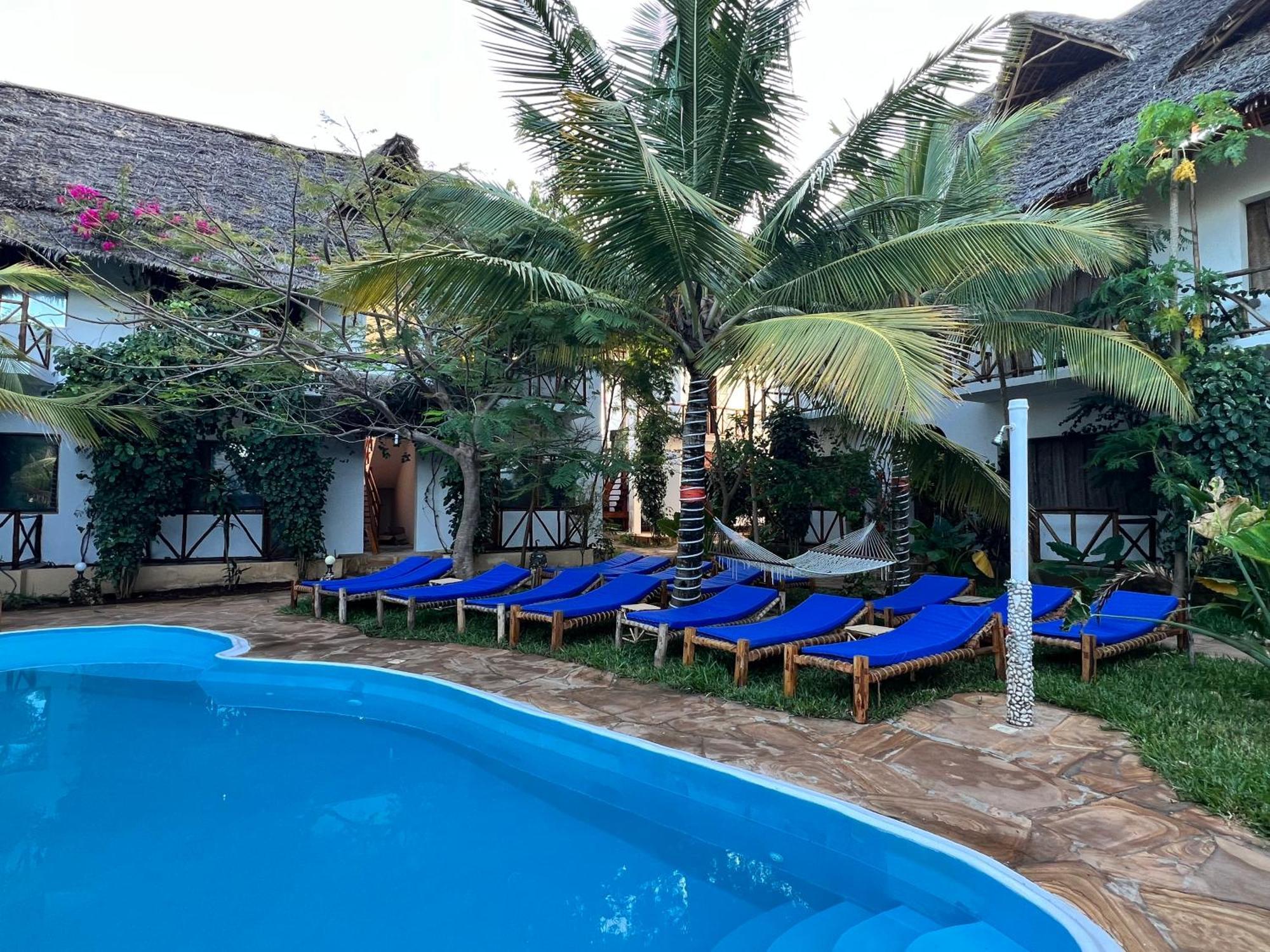 Tropical Nungwi Hotel Екстериор снимка